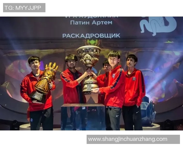 DOTA2专题深度解析FPX战队在比赛中的耐力与持久战策略实时新闻